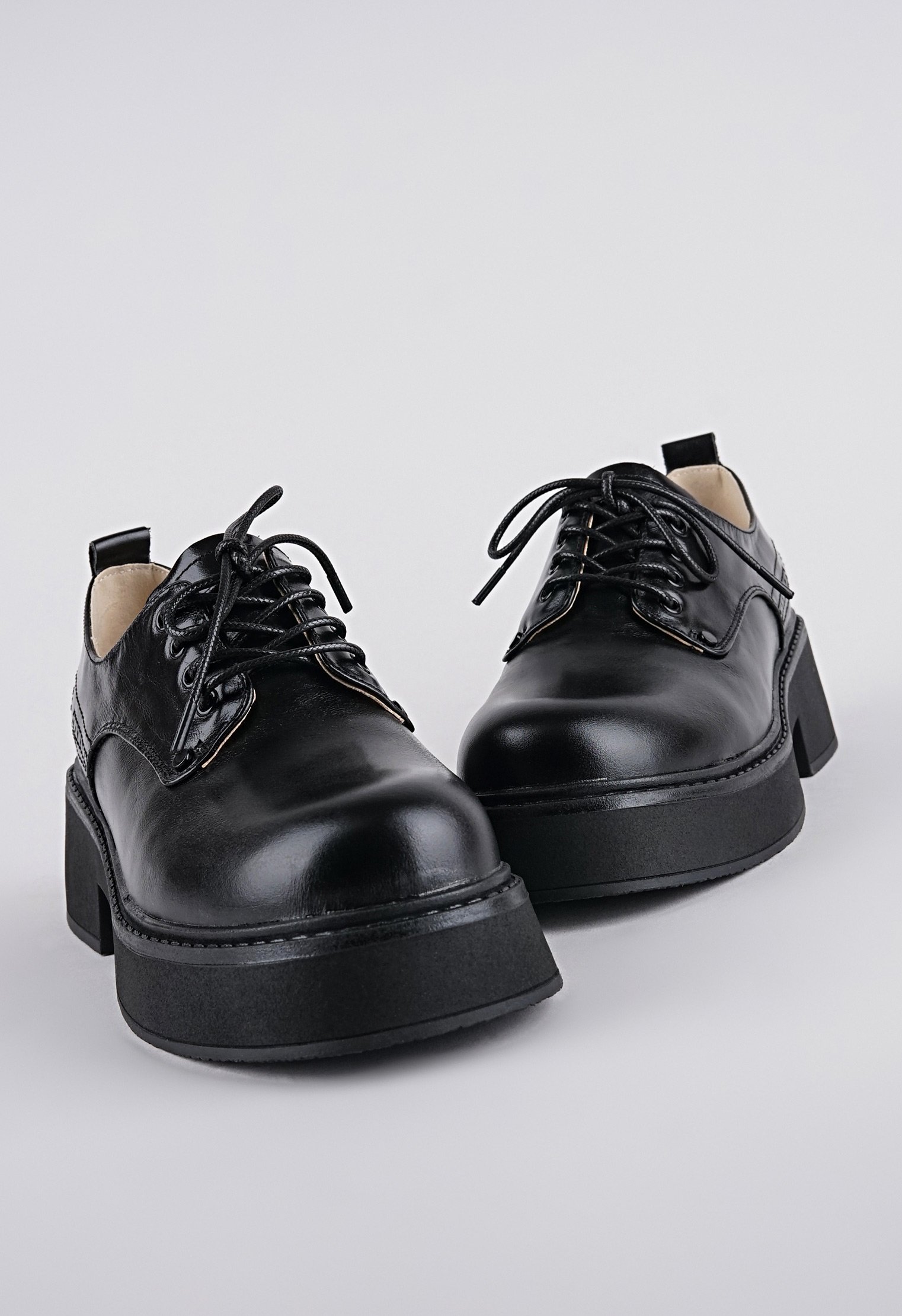 Туфли на низком каблуке Mario Berlucci Туфли на низком каблуке Mario Berlucci