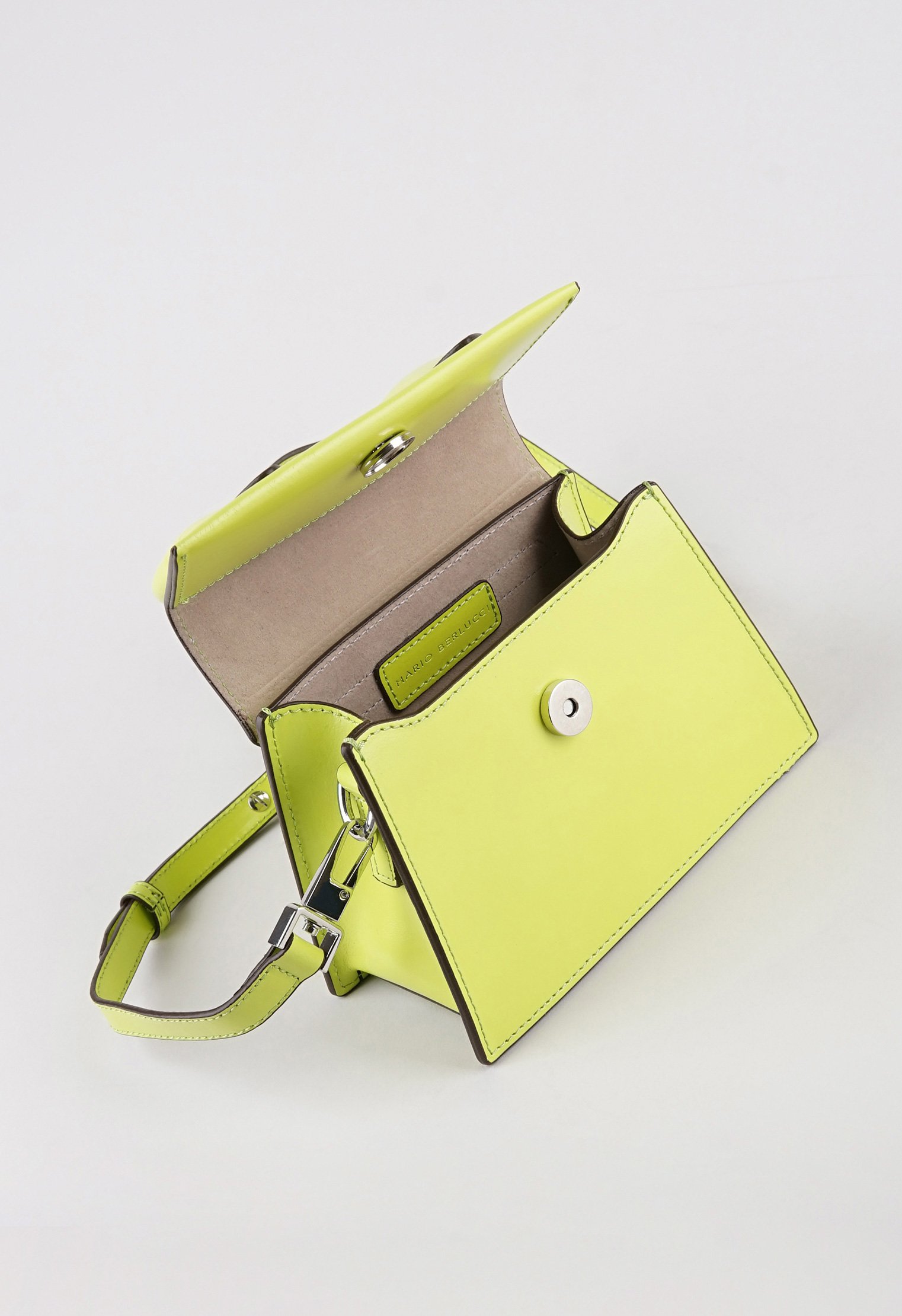 Сумки с ручками Mario Berlucci Сумки с ручками Mario Berlucci