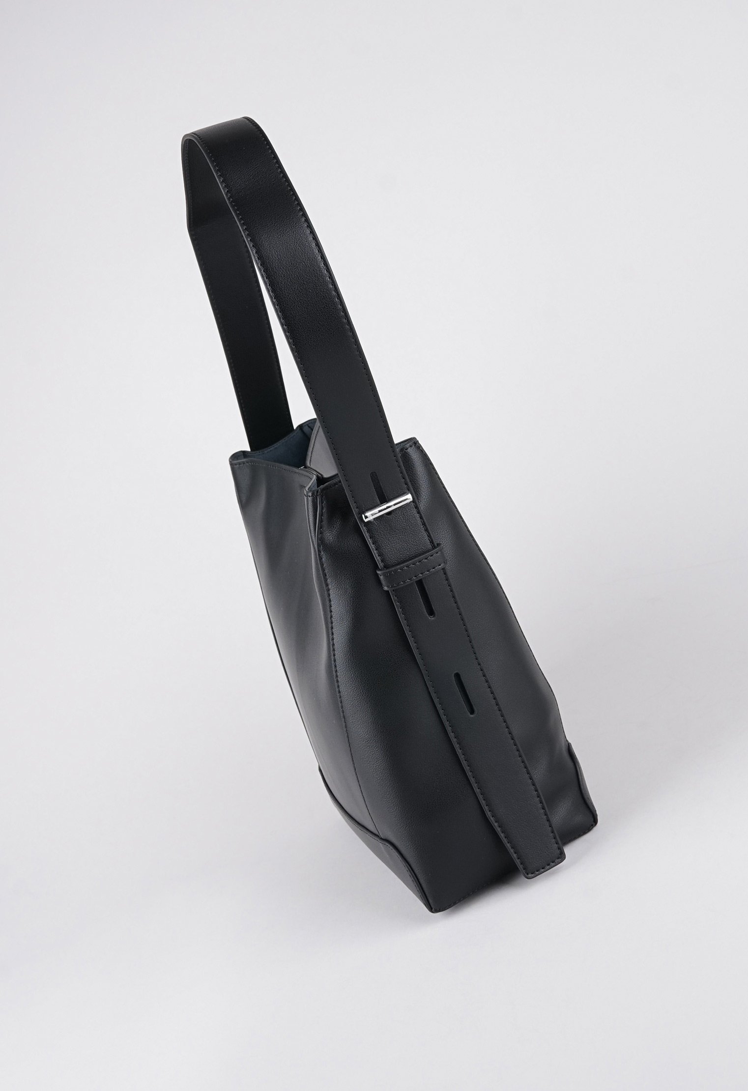 Сумки с ручками Mario Berlucci Сумки с ручками Mario Berlucci