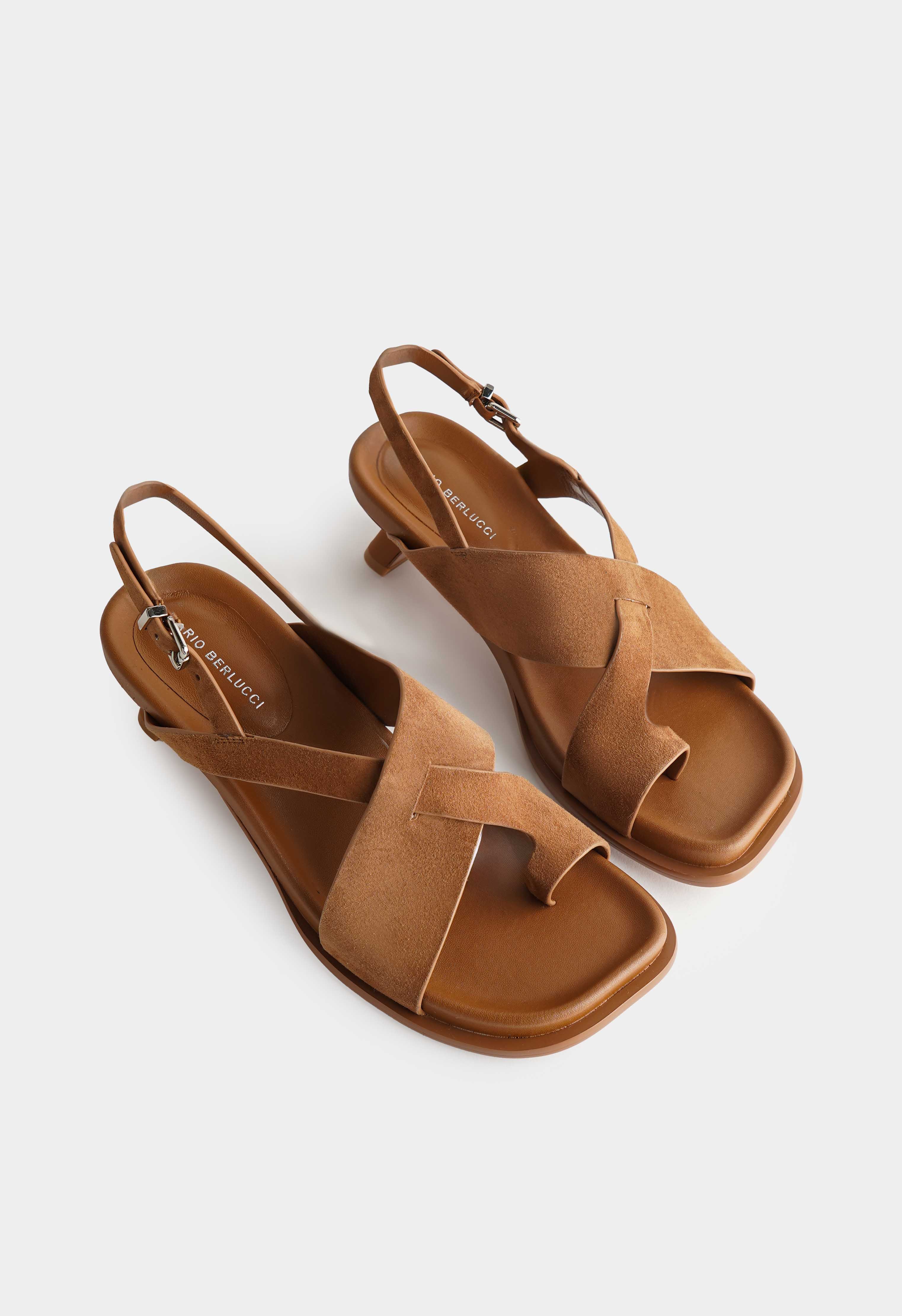 Mario Berlucci 1-J016