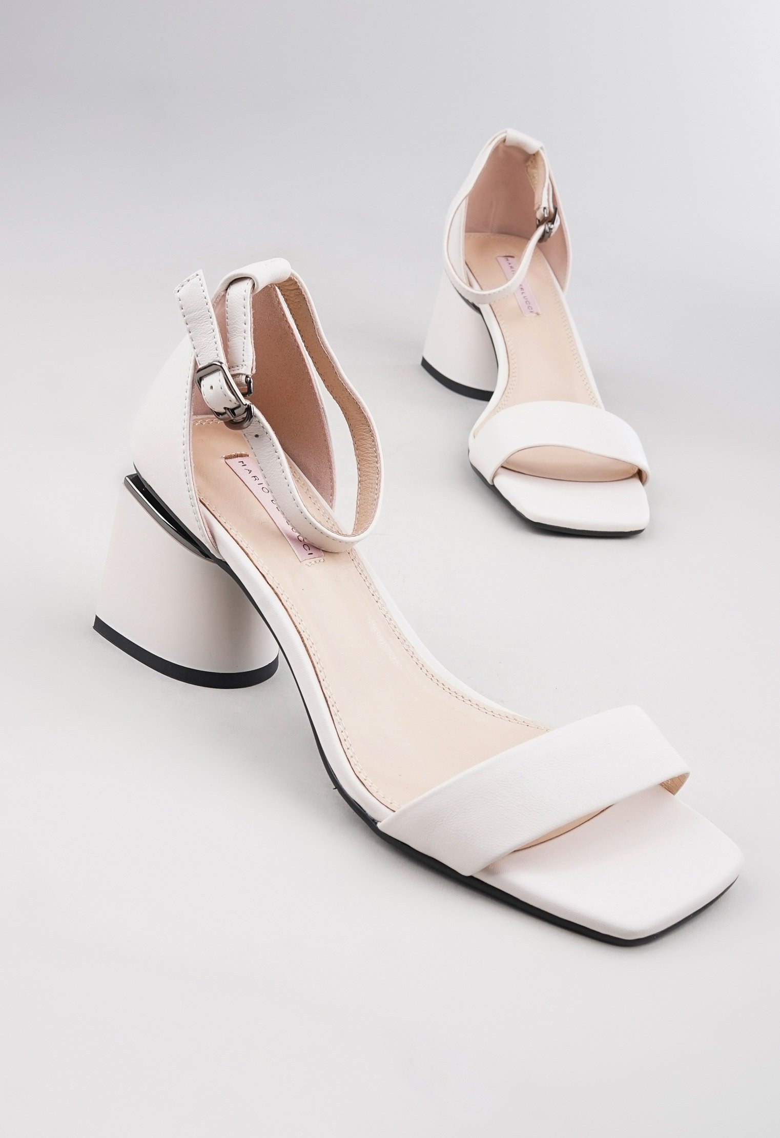 Босоножки на каблуке Mario Berlucci Босоножки на каблуке Mario Berlucci