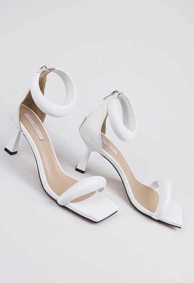 Босоножки на шпильке Mario Berlucci Босоножки на шпильке Mario Berlucci
