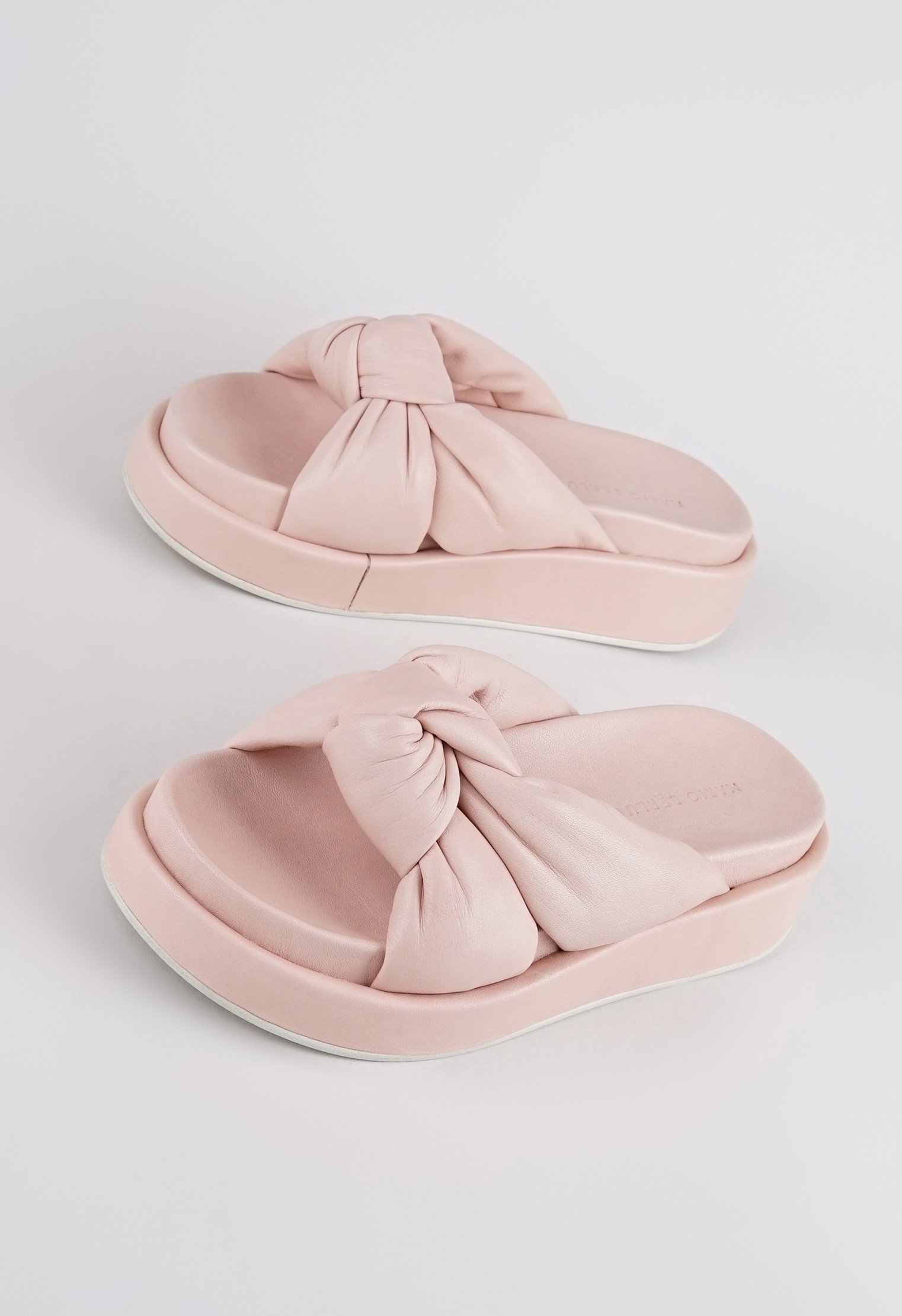 Пантолеты Mario Berlucci Пантолеты Mario Berlucci