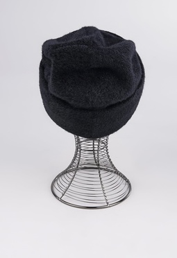 Головные уборы Mike Ambarov Головные уборы Mike Ambarov