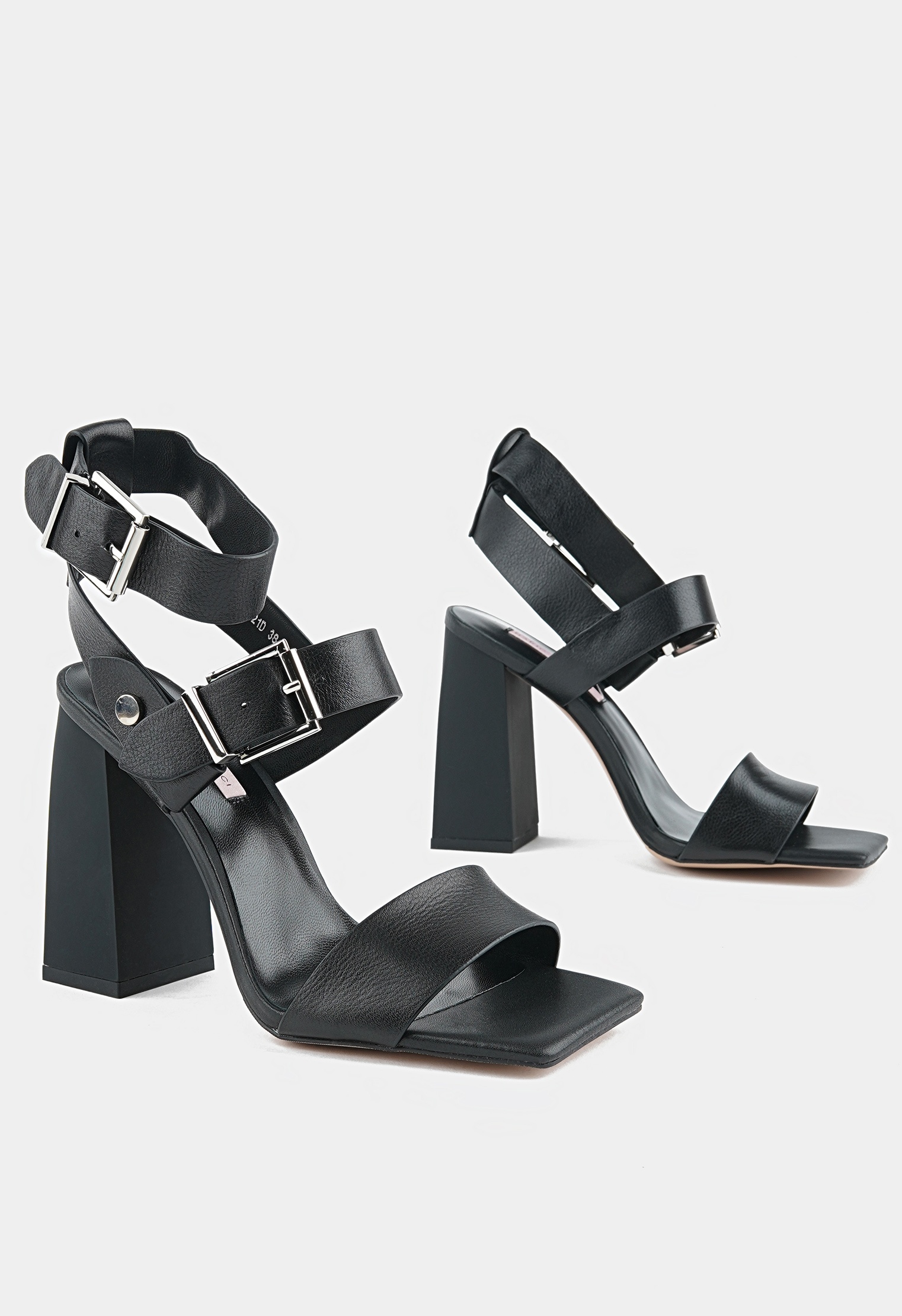 Босоножки Mario Berlucci Босоножки Mario Berlucci