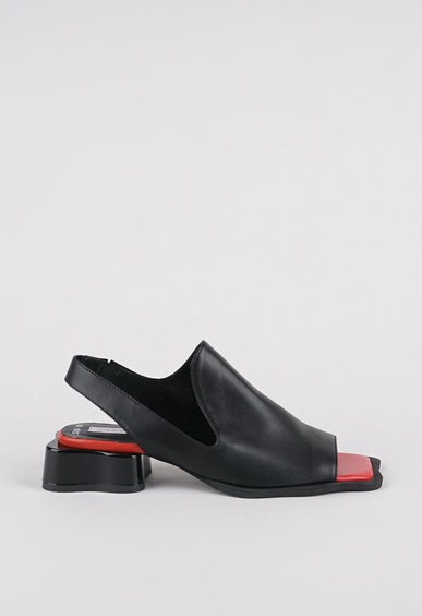 Босоножки на низком каблуке Mario Berlucci Босоножки на низком каблуке Mario Berlucci