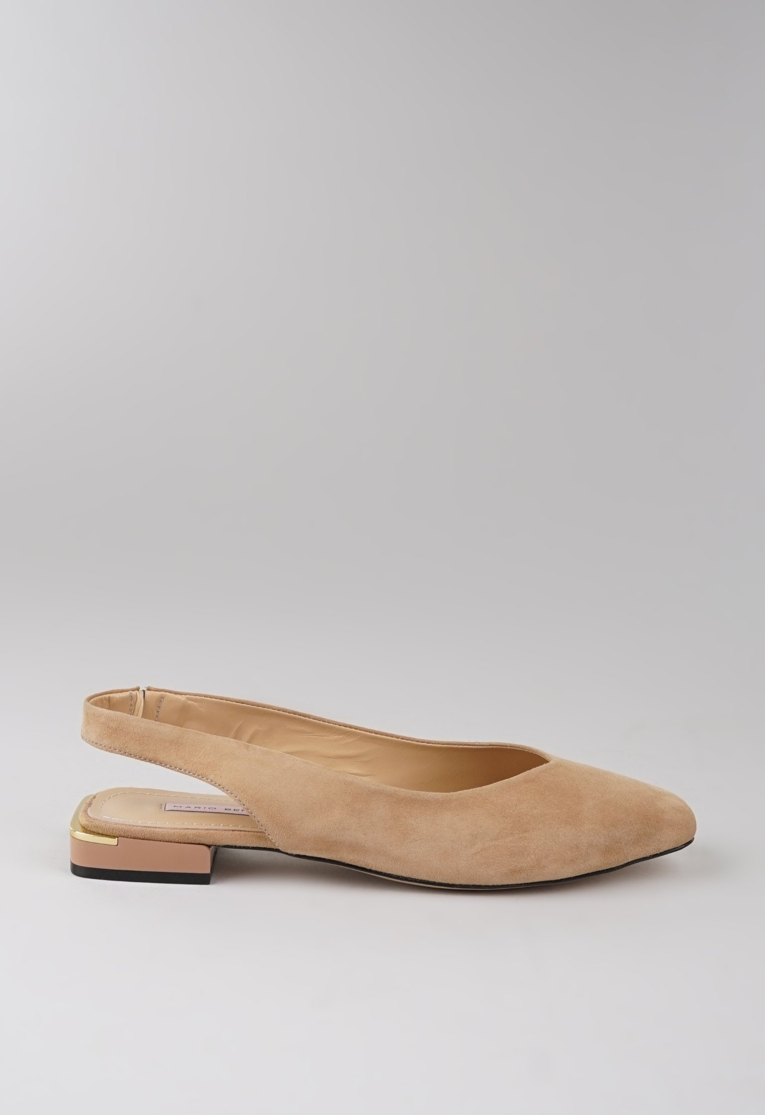 Туфли на низком каблуке Mario Berluchi Туфли на низком каблуке Mario Berluchi