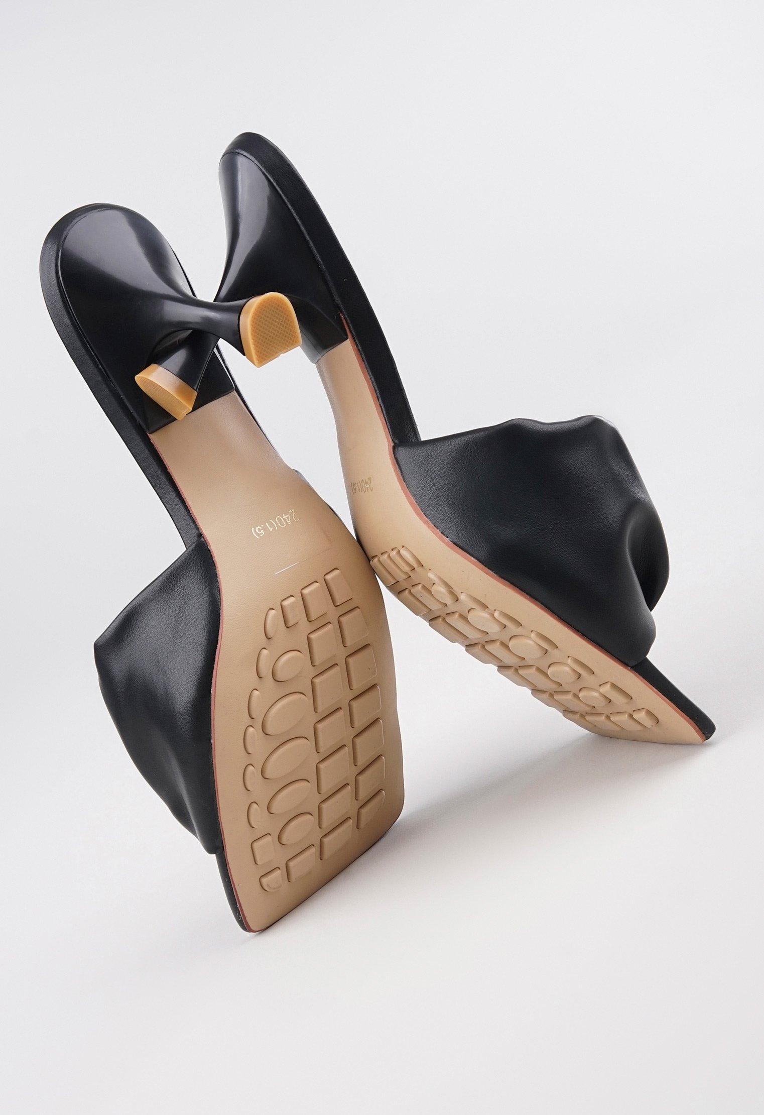 Босоножки на каблуке Mario Berlucci Босоножки на каблуке Mario Berlucci