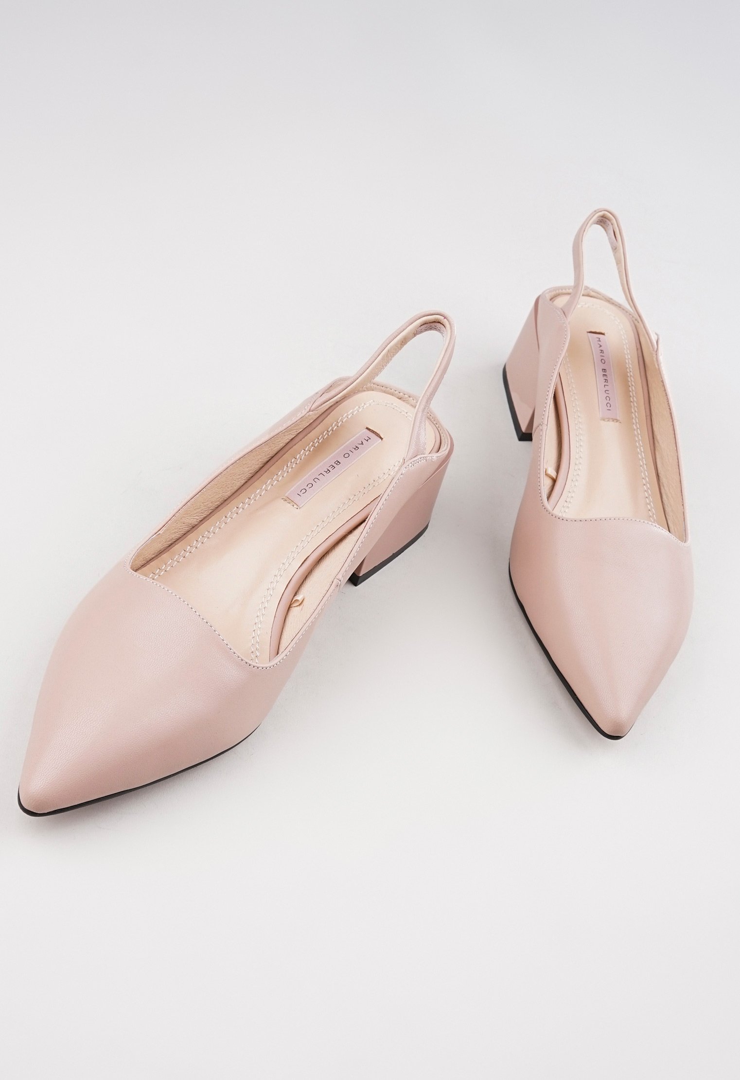 Туфли на низком каблуке Mario Berlucci Туфли на низком каблуке Mario Berlucci