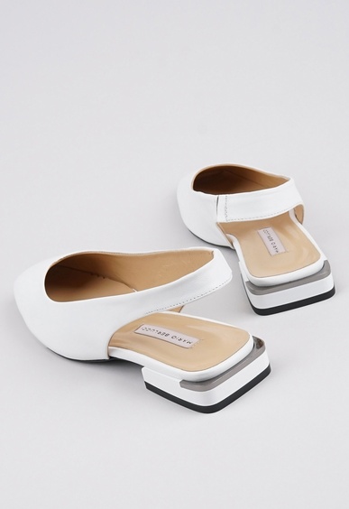 Туфли на низком каблуке Mario Berlucci Туфли на низком каблуке Mario Berlucci