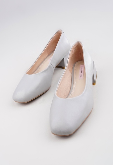 Туфли на низком каблуке Mario Berlucci Туфли на низком каблуке Mario Berlucci