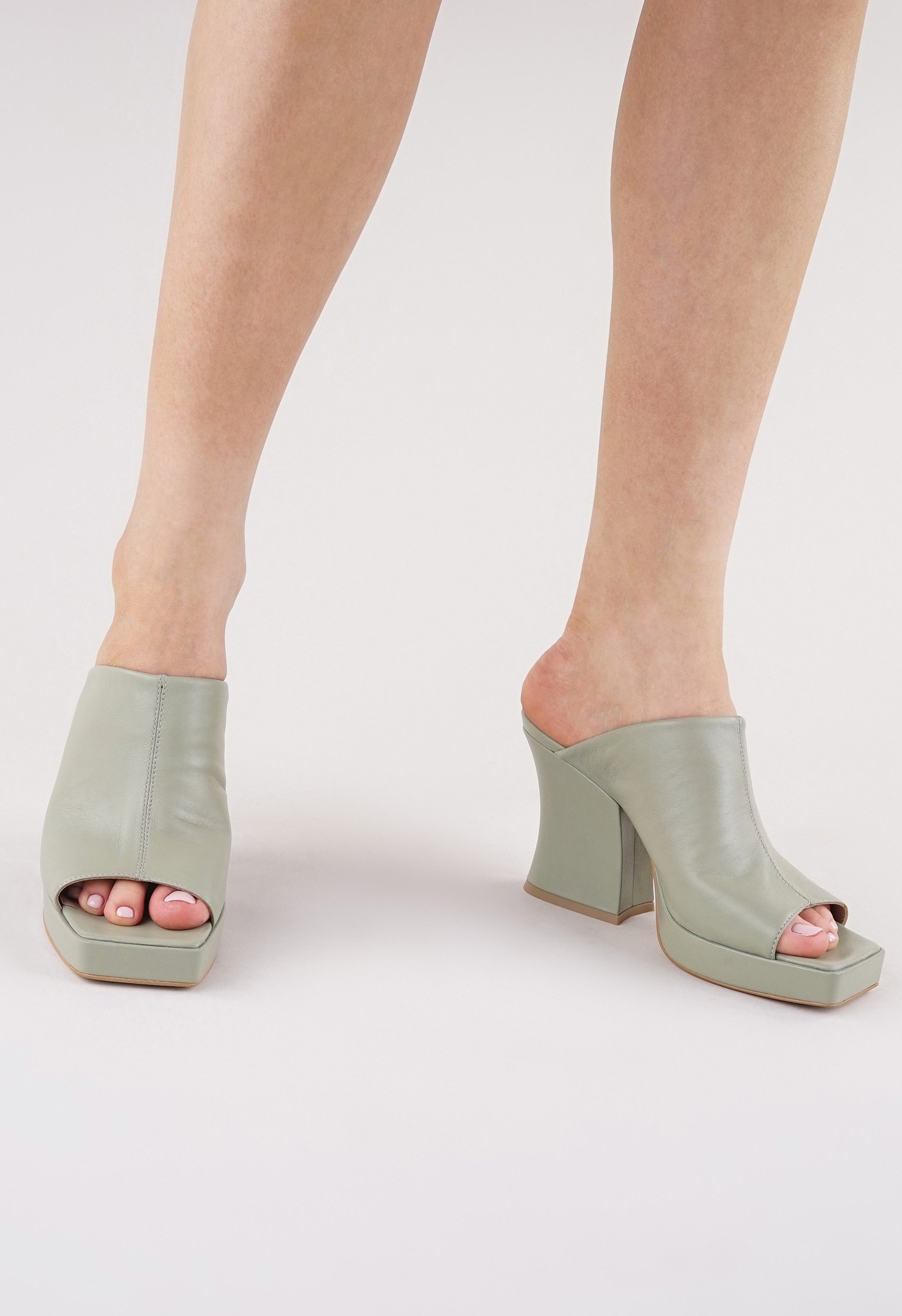 Сабо Mario Berlucci Сабо Mario Berlucci