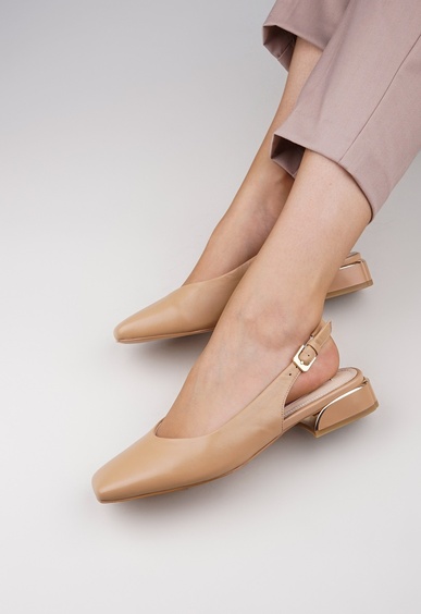 Туфли на низком каблуке Mario Berlucci Туфли на низком каблуке Mario Berlucci