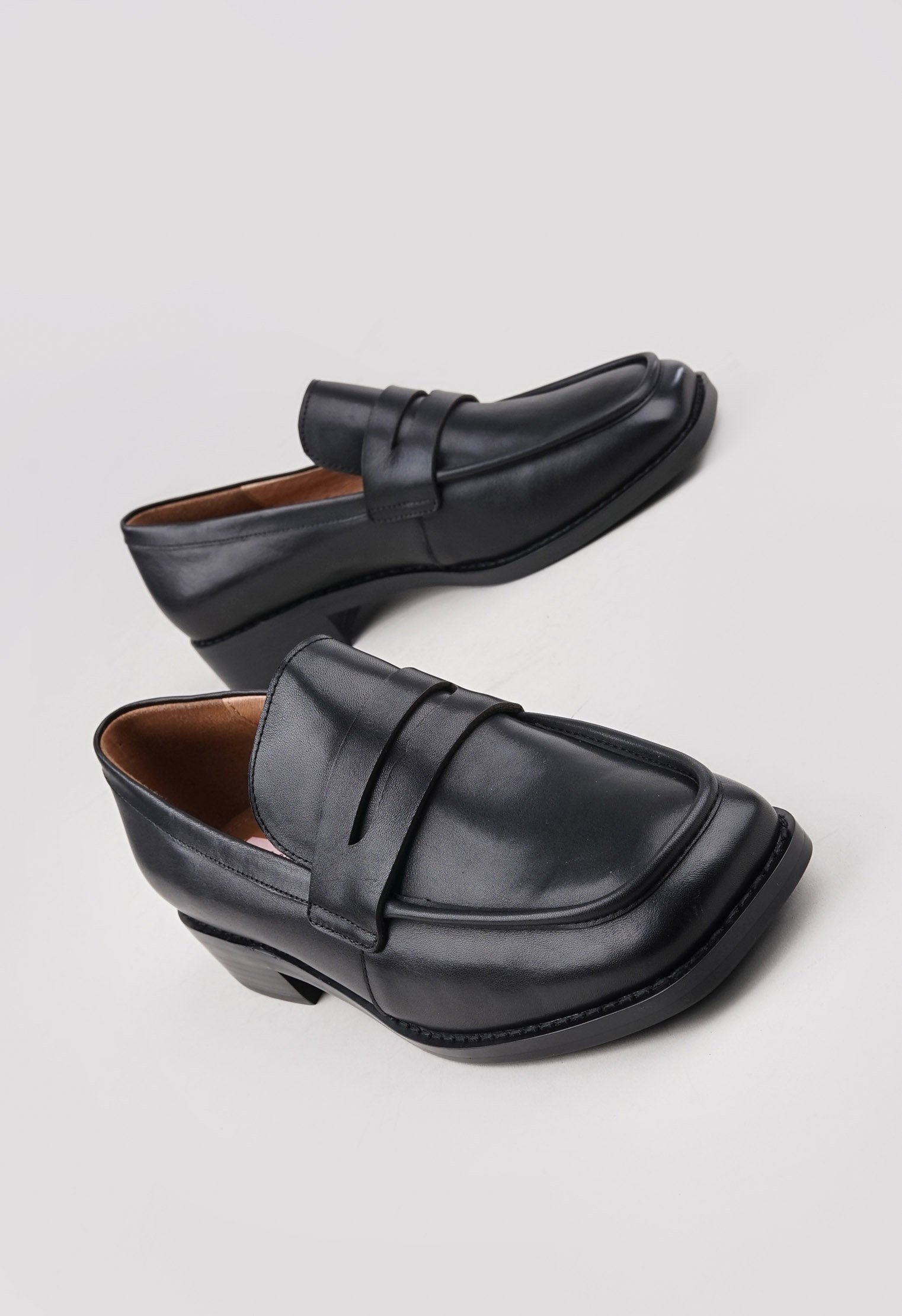 Туфли на низком каблуке Mario Berlucci Туфли на низком каблуке Mario Berlucci