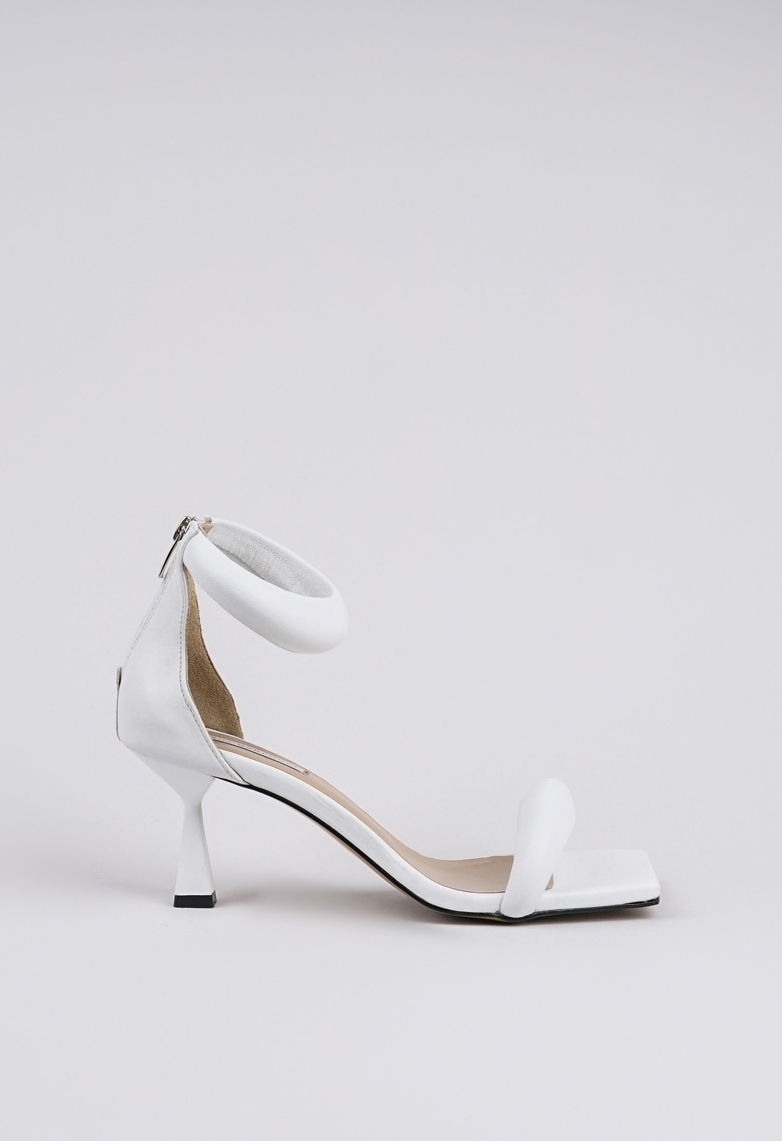 Босоножки на шпильке Mario Berlucci Босоножки на шпильке Mario Berlucci