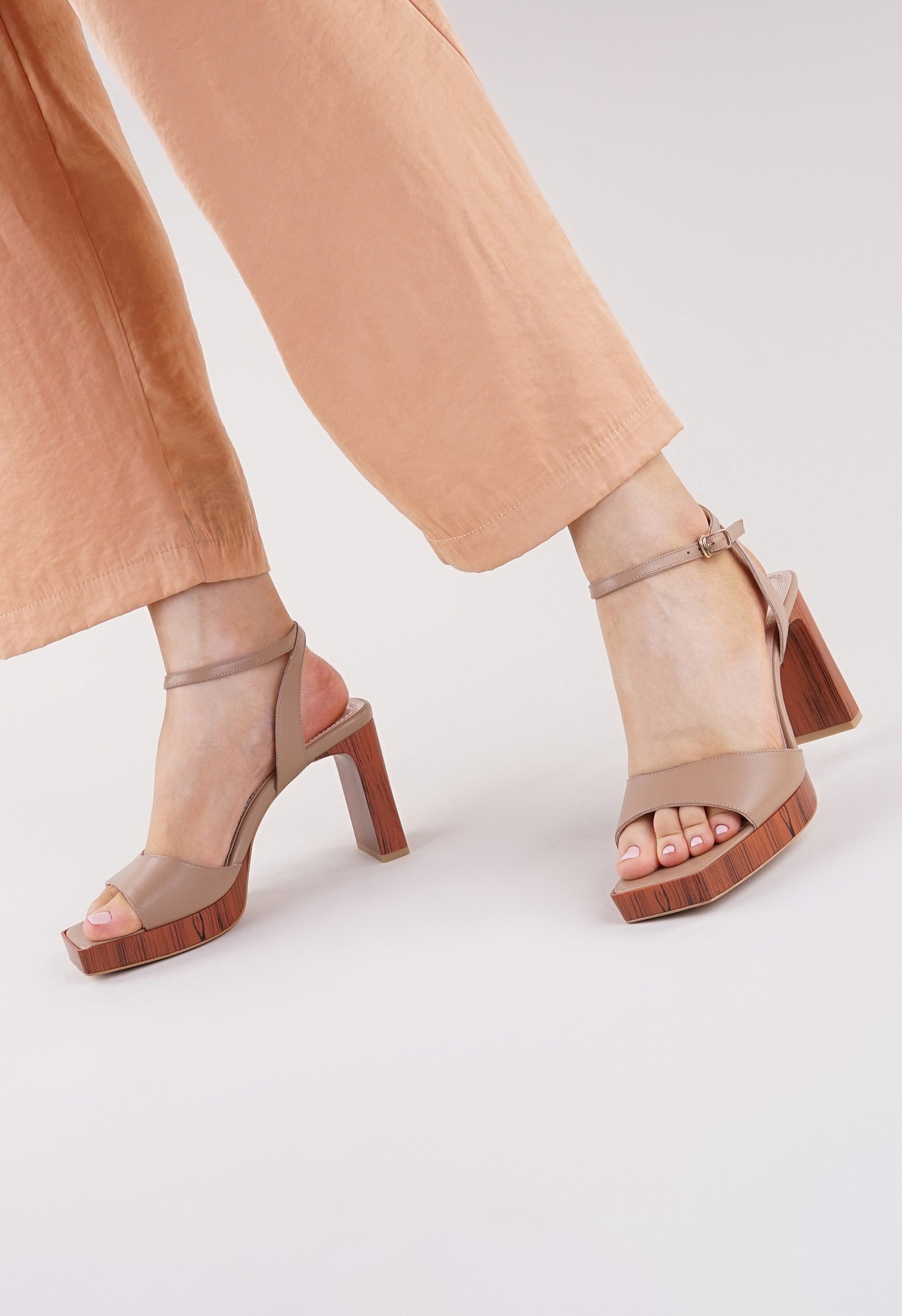 Босоножки на каблуке Mario Berlucci Босоножки на каблуке Mario Berlucci