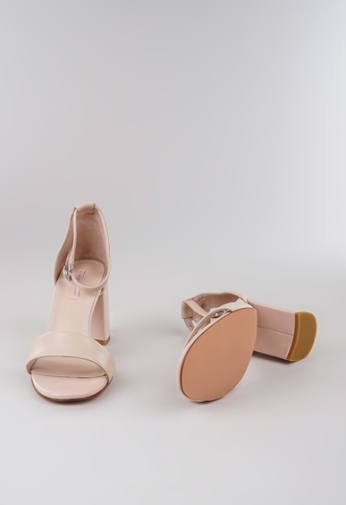Босоножки на каблуке Mario Berlucci Босоножки на каблуке Mario Berlucci