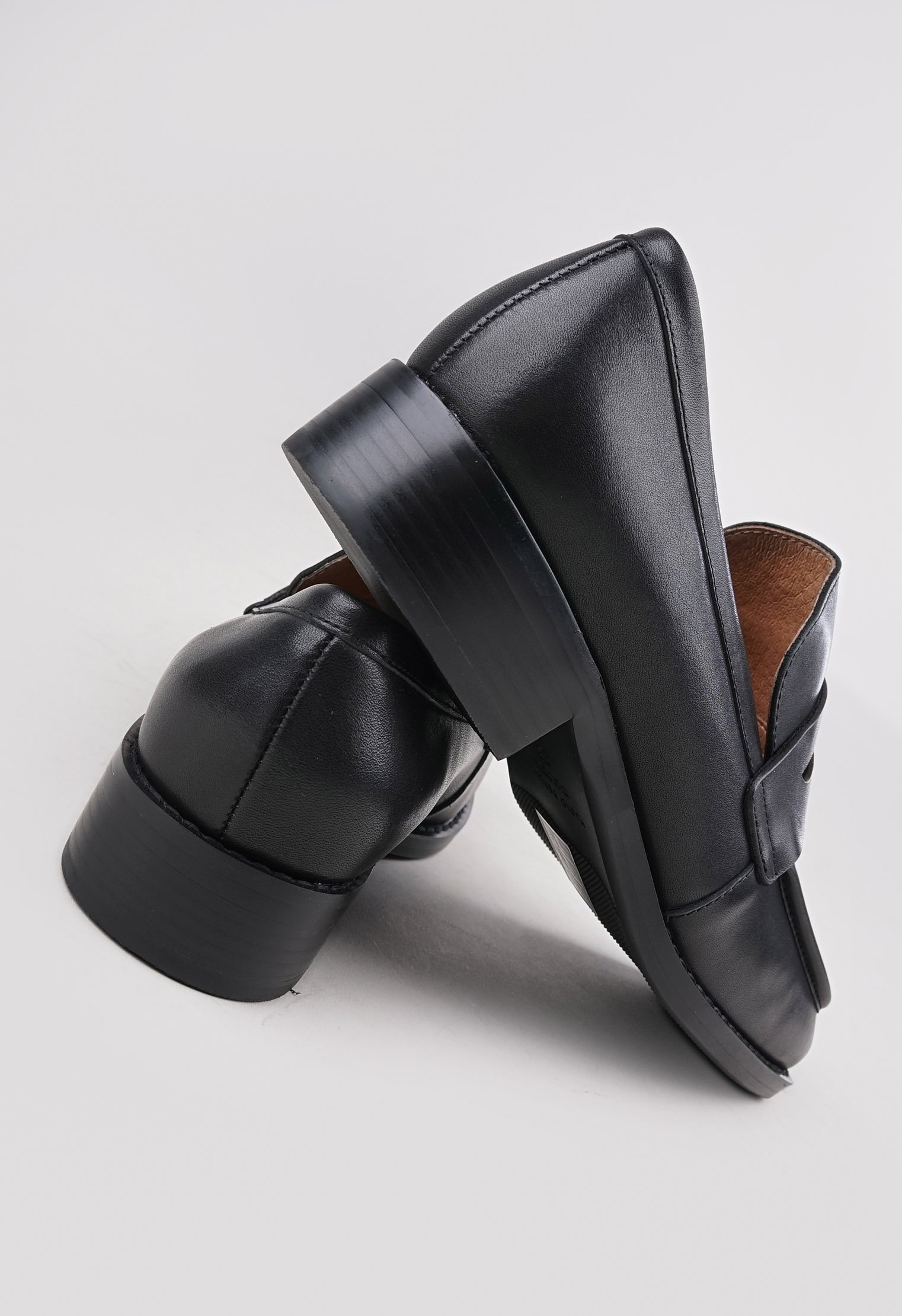 Туфли на низком каблуке Mario Berlucci Туфли на низком каблуке Mario Berlucci