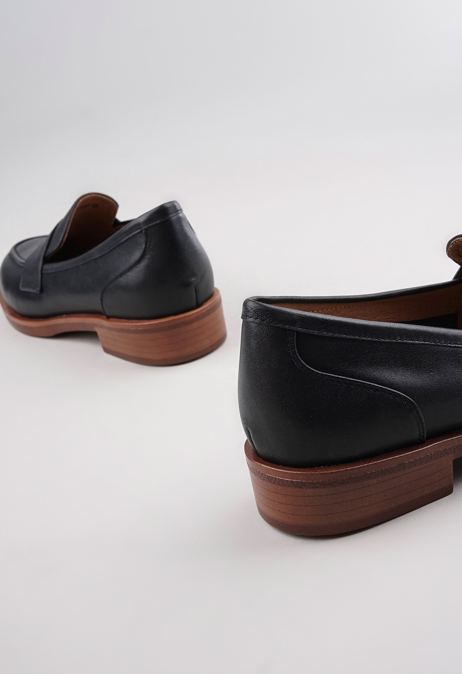 Туфли на низком каблуке Mario Berlucci Туфли на низком каблуке Mario Berlucci