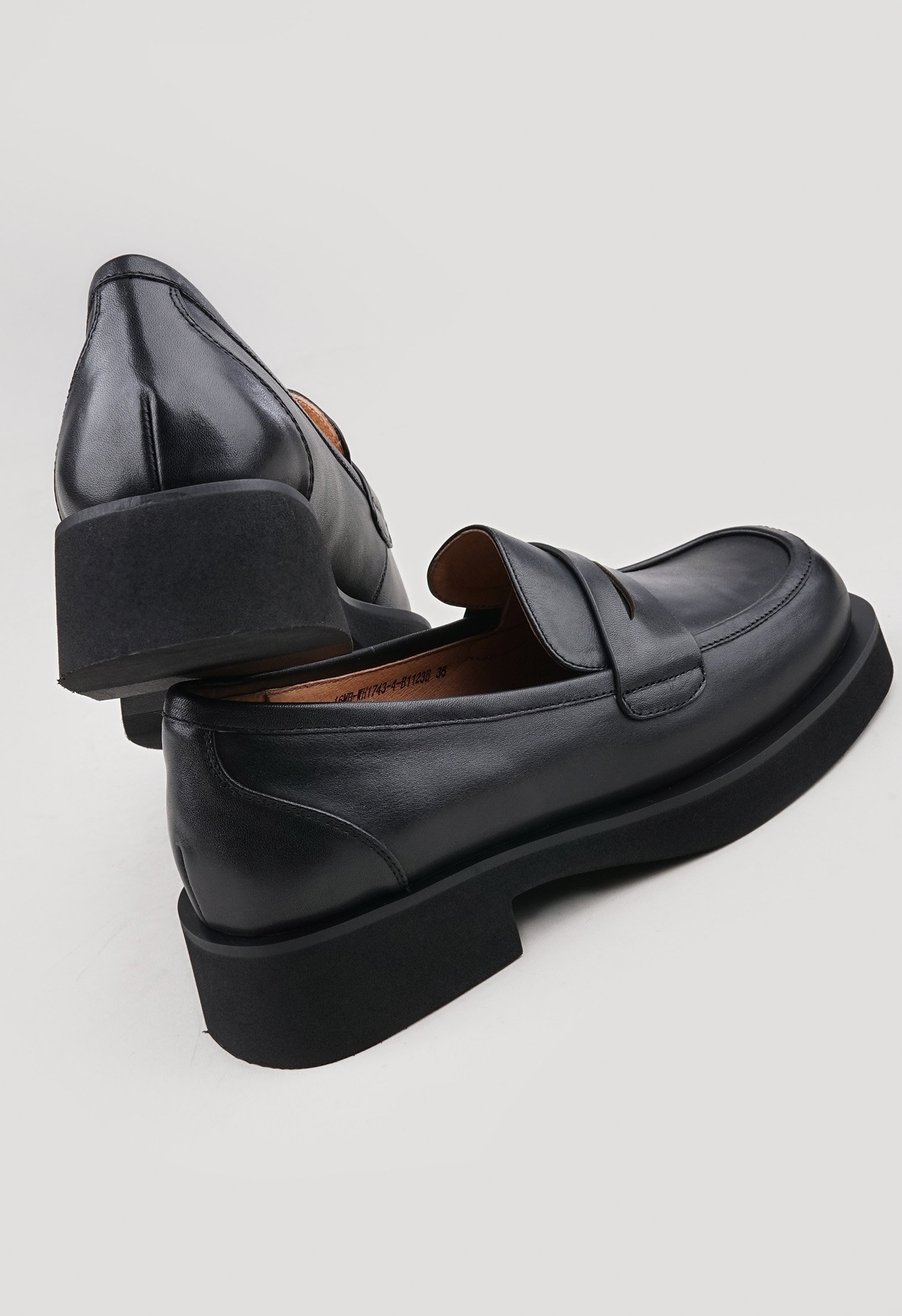 Лоферы Mario Berlucci Лоферы Mario Berlucci