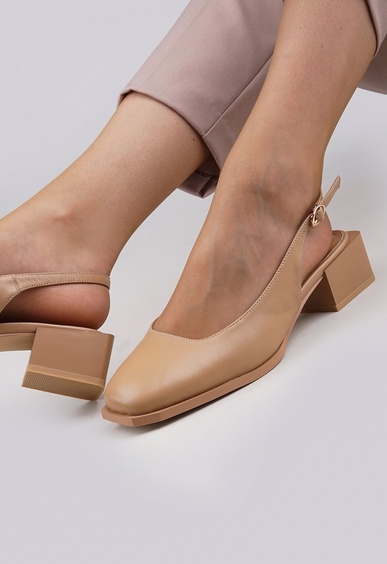 Туфли на низком каблуке Mario Berlucci Туфли на низком каблуке Mario Berlucci