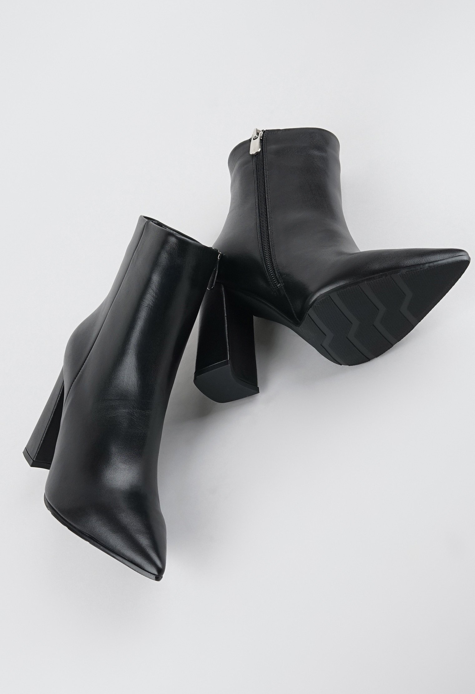 Ботильоны Mario Berlucci Ботильоны Mario Berlucci