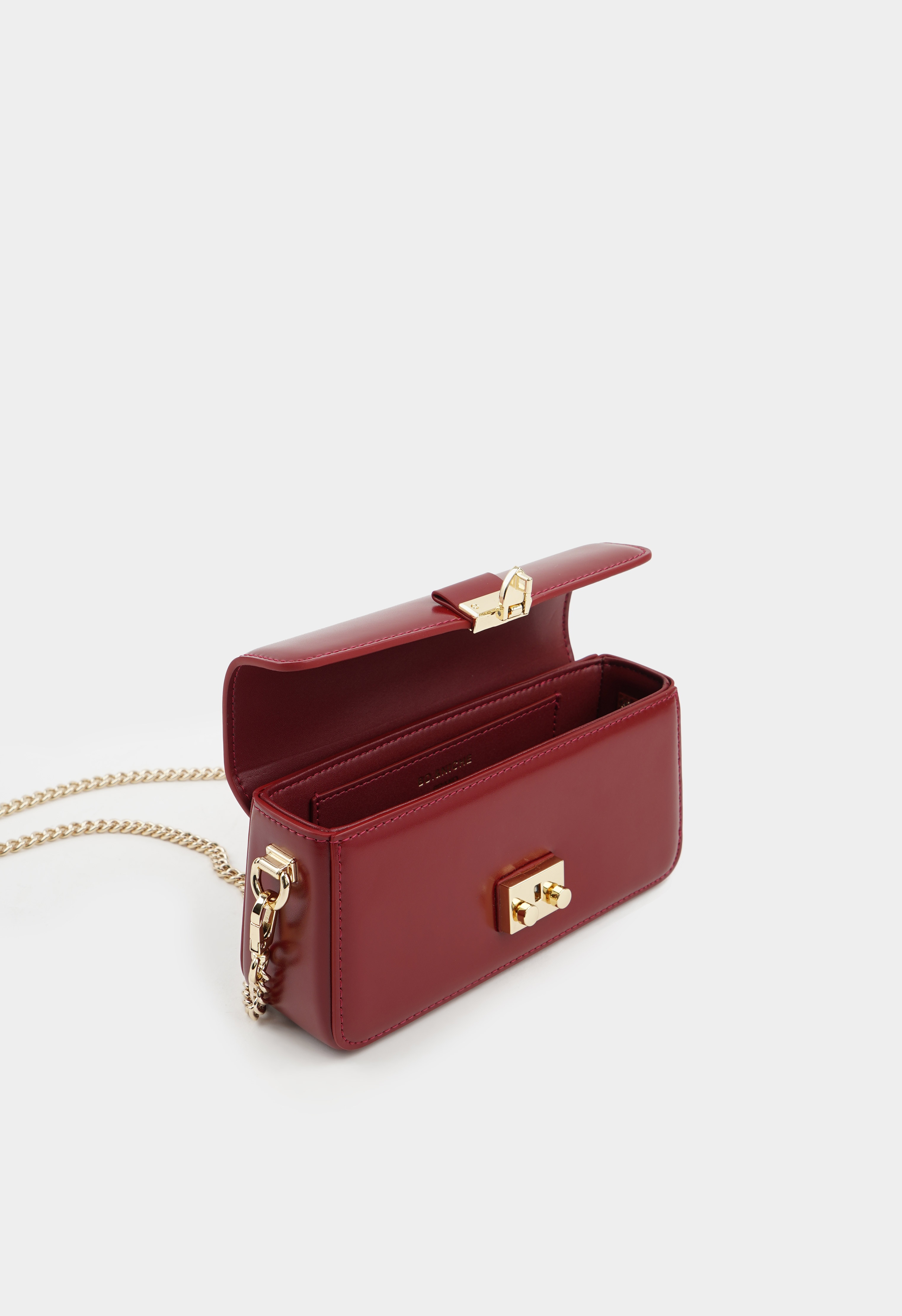 Клатчи Mario Berlucci Клатчи Mario Berlucci