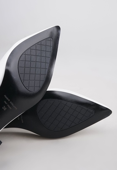 Туфли на низком каблуке Mario Berlucci Туфли на низком каблуке Mario Berlucci