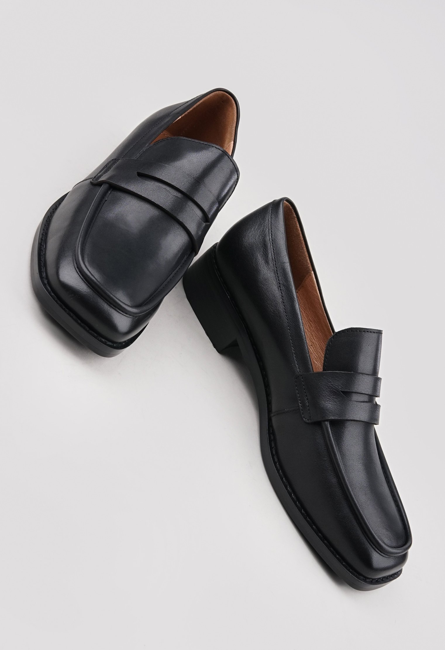 Туфли на низком каблуке Mario Berlucci Туфли на низком каблуке Mario Berlucci