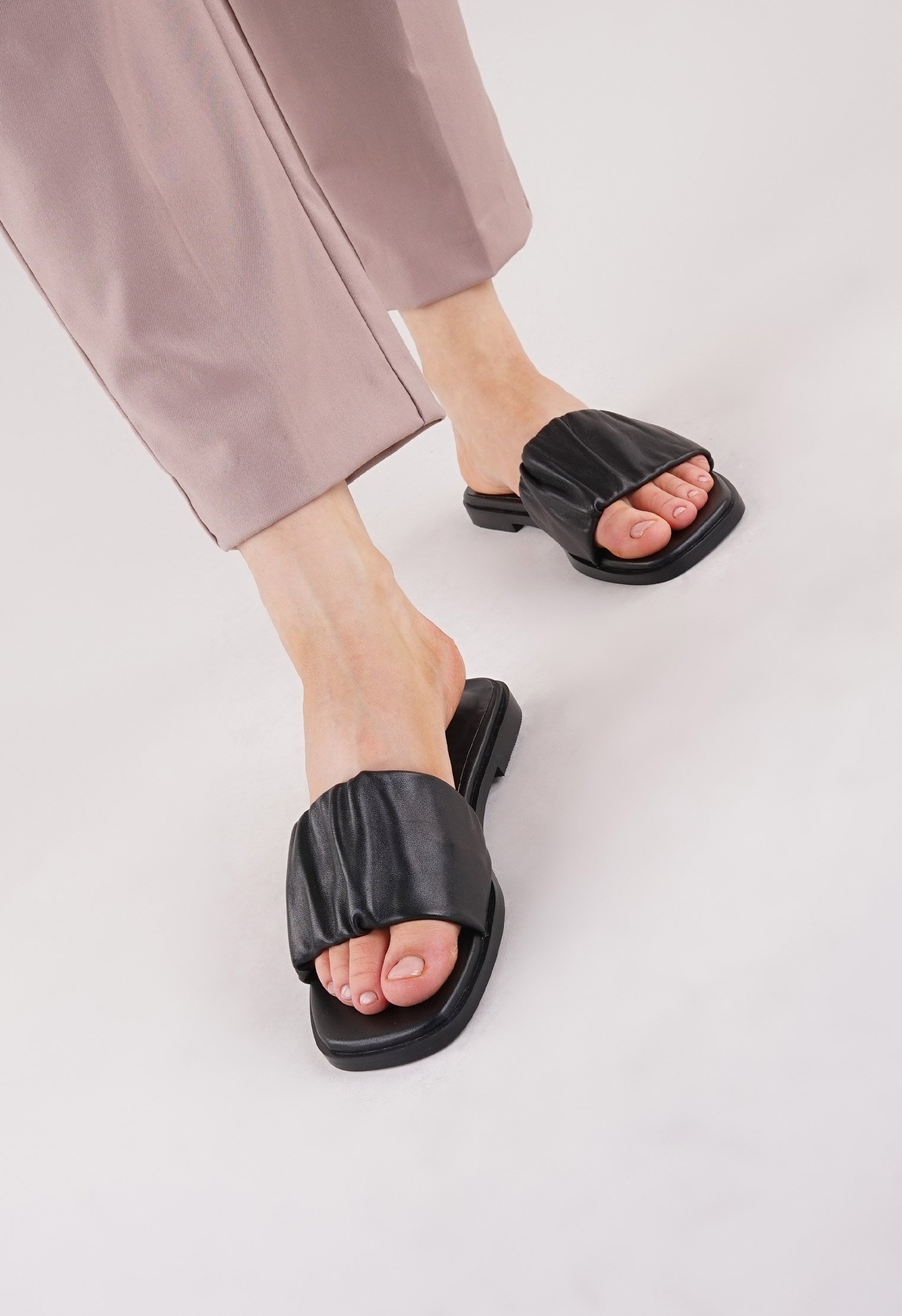 Пантолеты Mario Berlucci Пантолеты Mario Berlucci