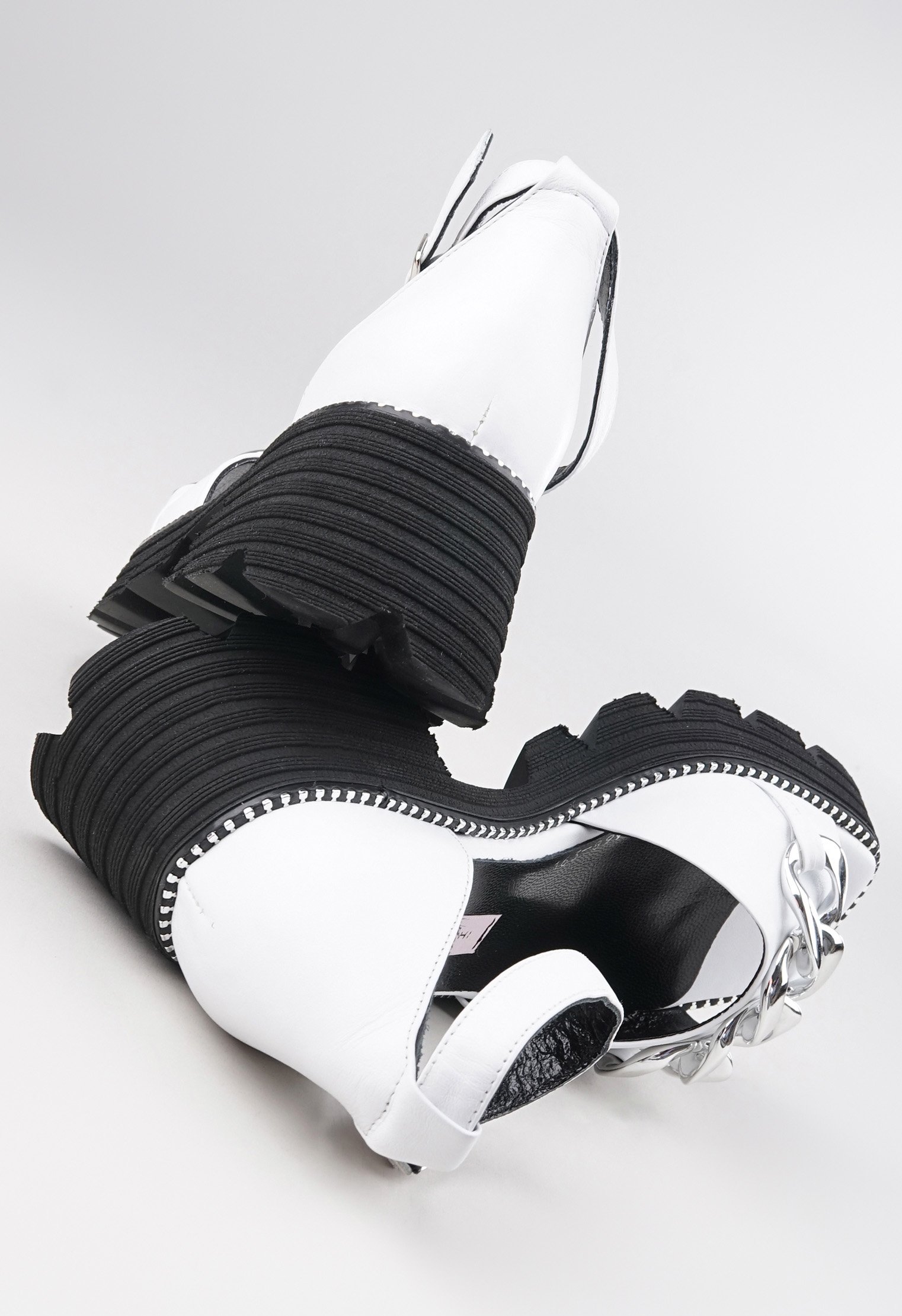 Босоножки на каблуке Mario Berluchi Босоножки на каблуке Mario Berluchi