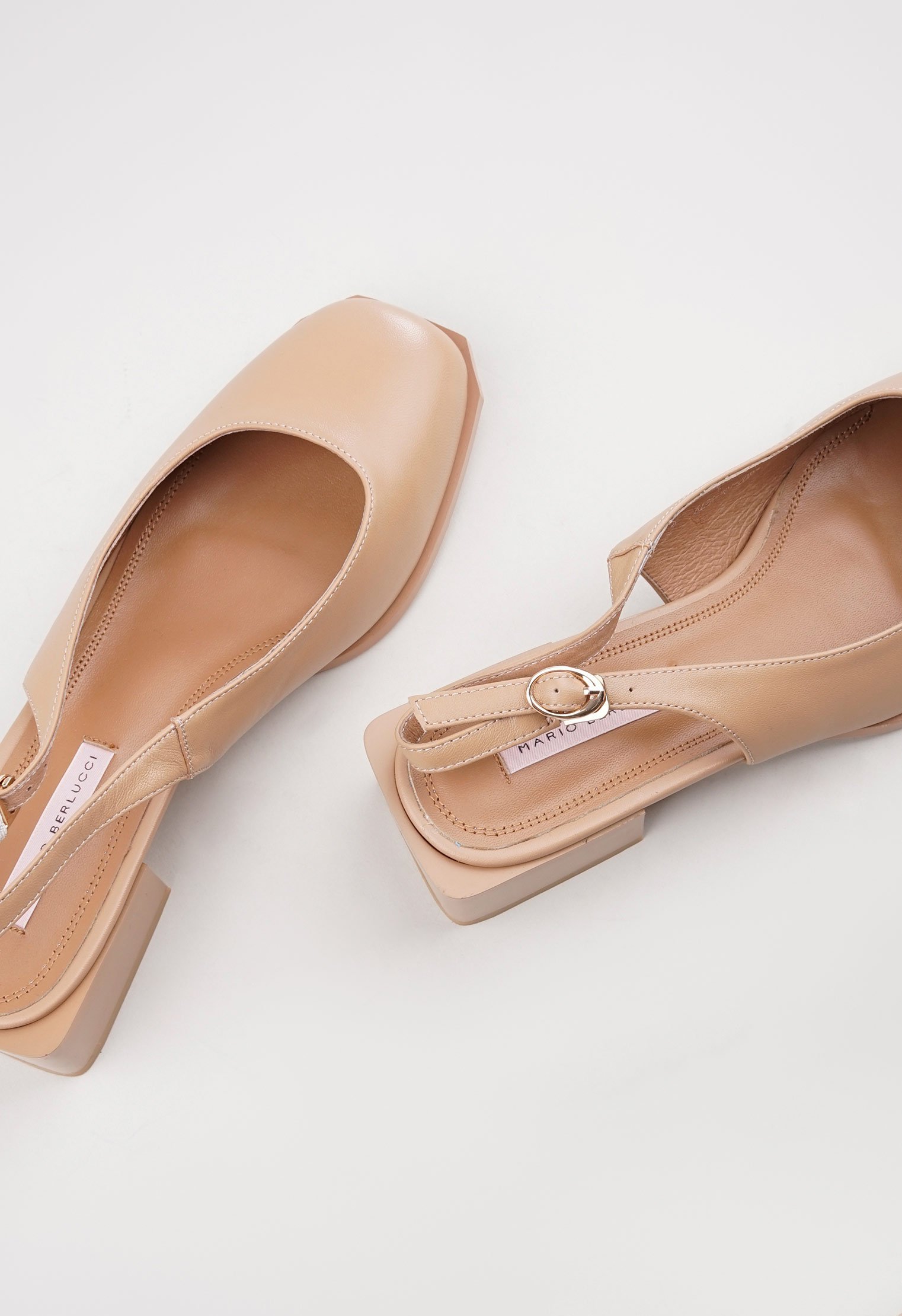 Туфли на низком каблуке Mario Berlucci Туфли на низком каблуке Mario Berlucci