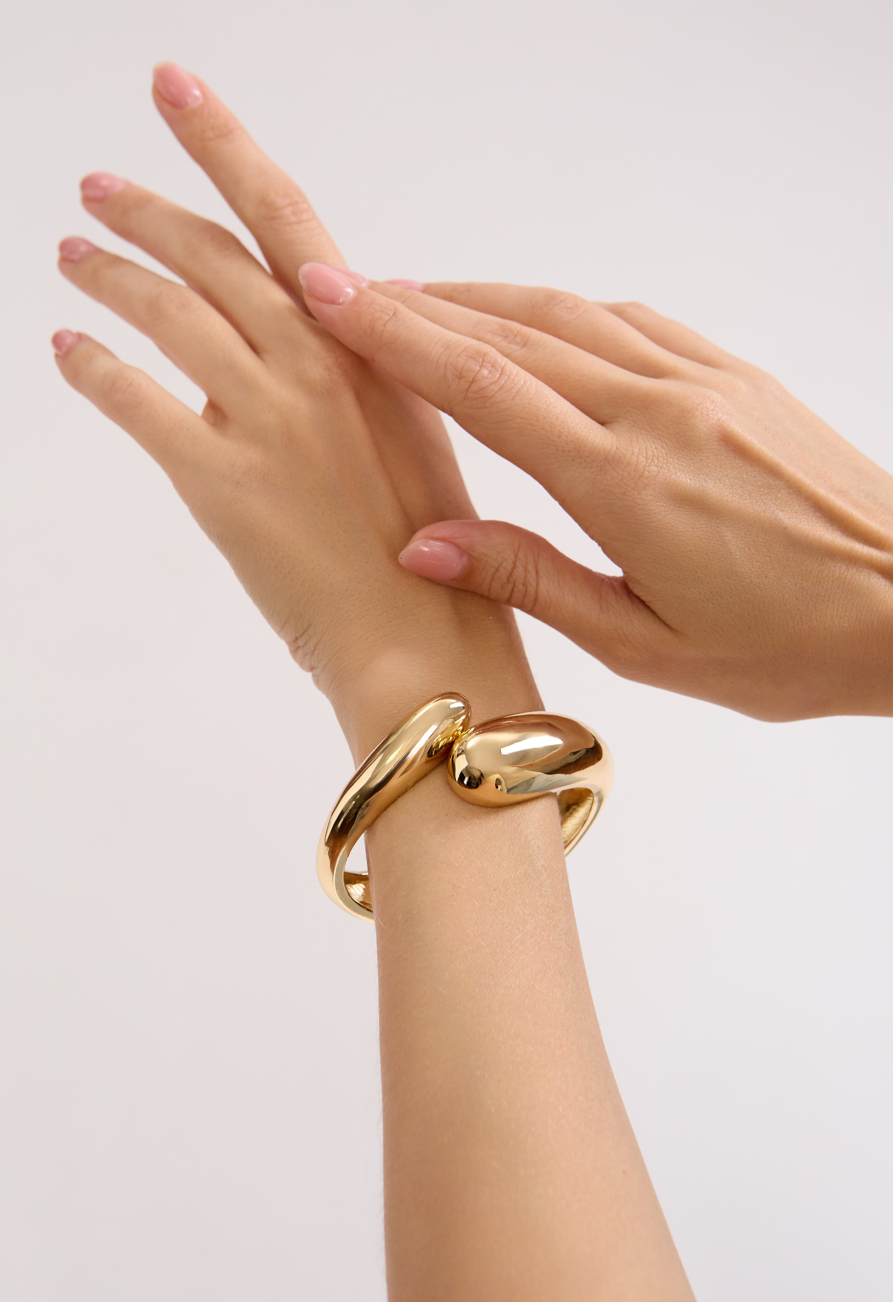 Браслеты Браслеты