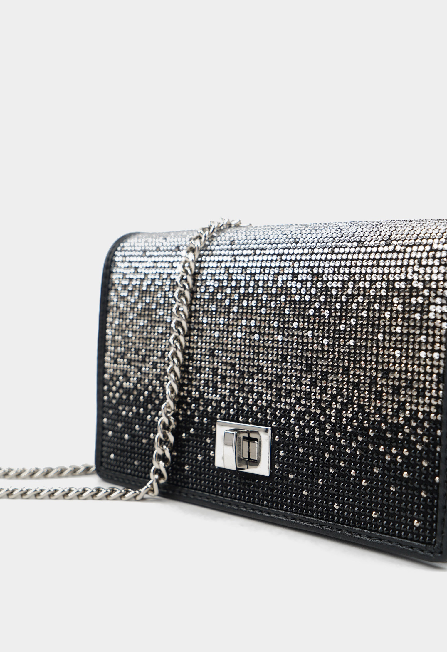 Клатчи Mario Berlucci Клатчи Mario Berlucci