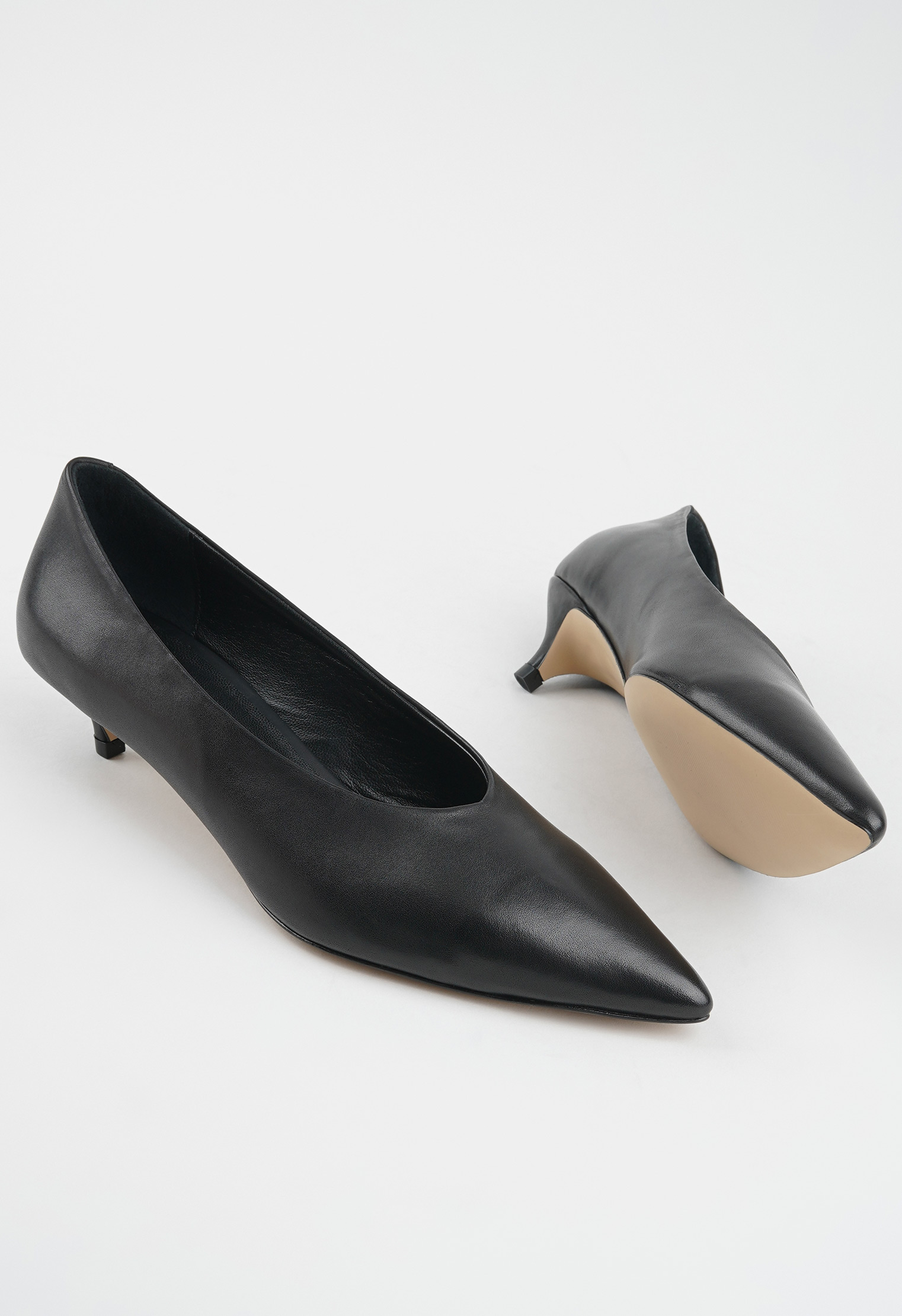 Туфли на низком каблуке Mario Berluchi Туфли на низком каблуке Mario Berluchi