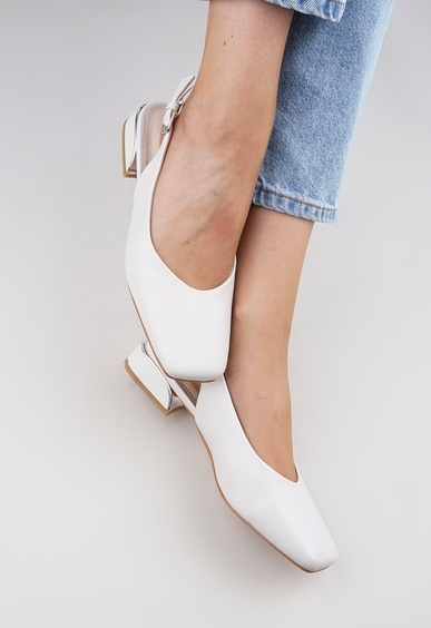 Туфли на низком каблуке Mario Berlucci Туфли на низком каблуке Mario Berlucci