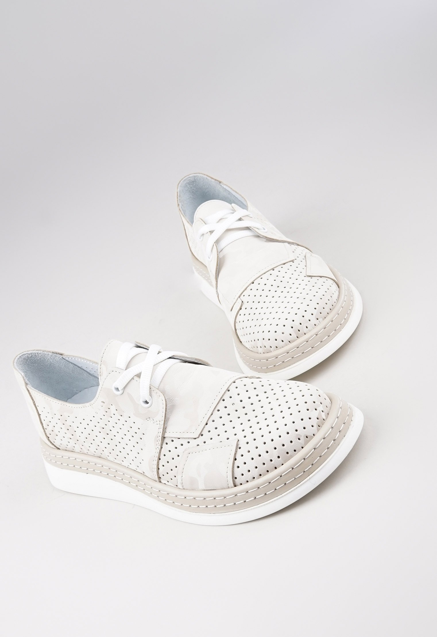 Туфли на низком каблуке Mario Berluchi Туфли на низком каблуке Mario Berluchi