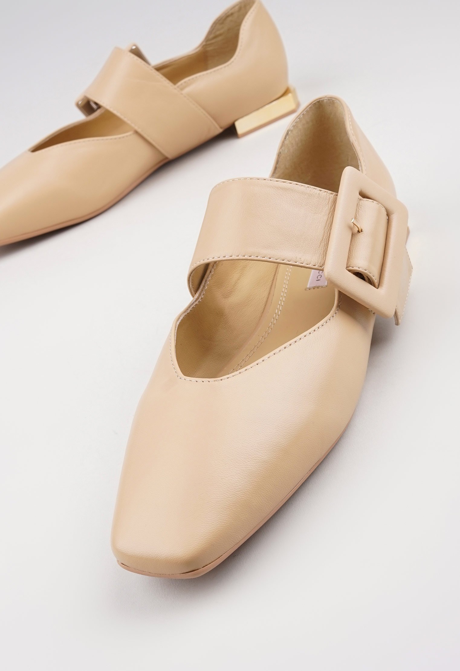 Туфли на низком каблуке Mario Berlucci Туфли на низком каблуке Mario Berlucci