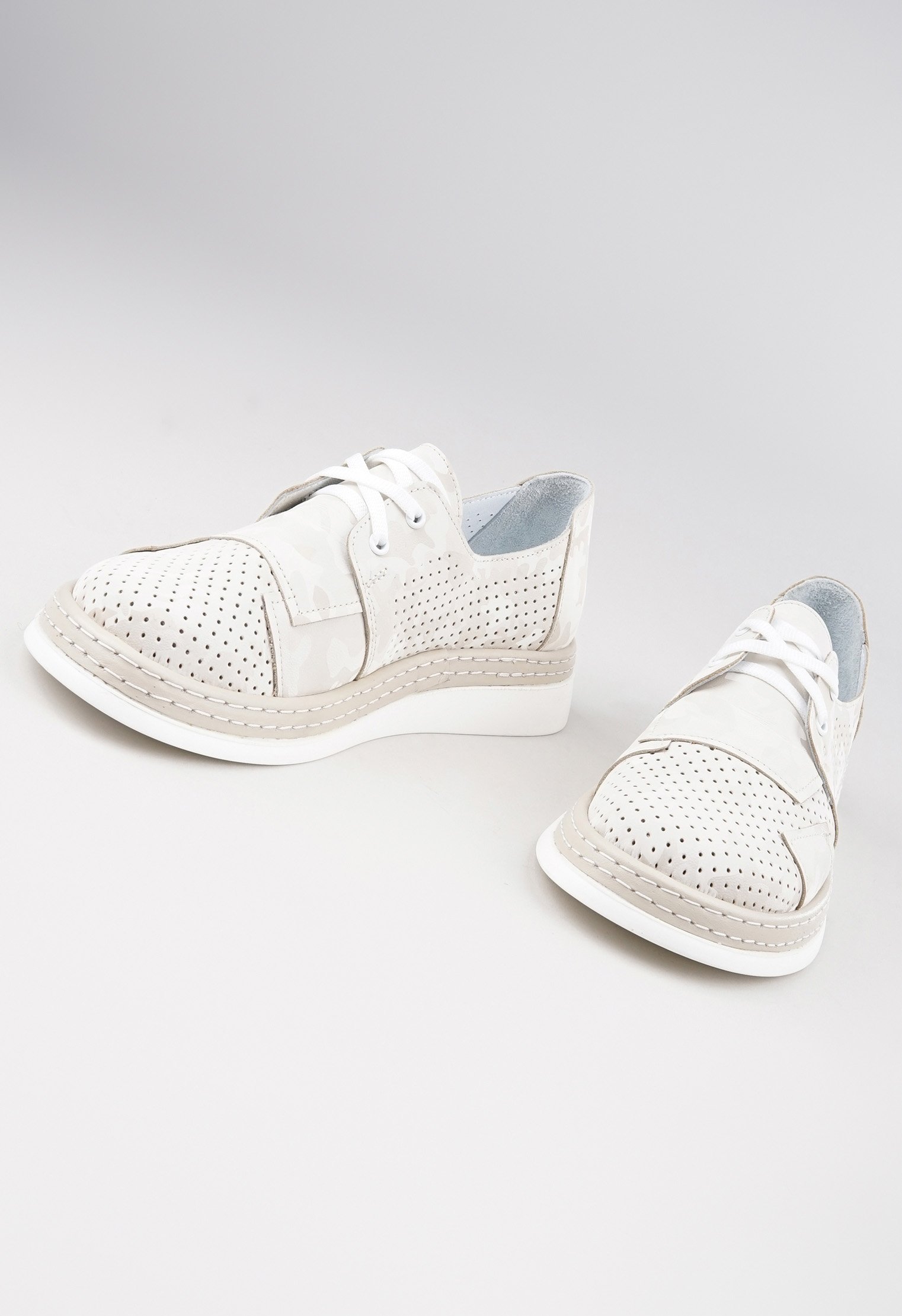 Туфли на низком каблуке Mario Berluchi Туфли на низком каблуке Mario Berluchi