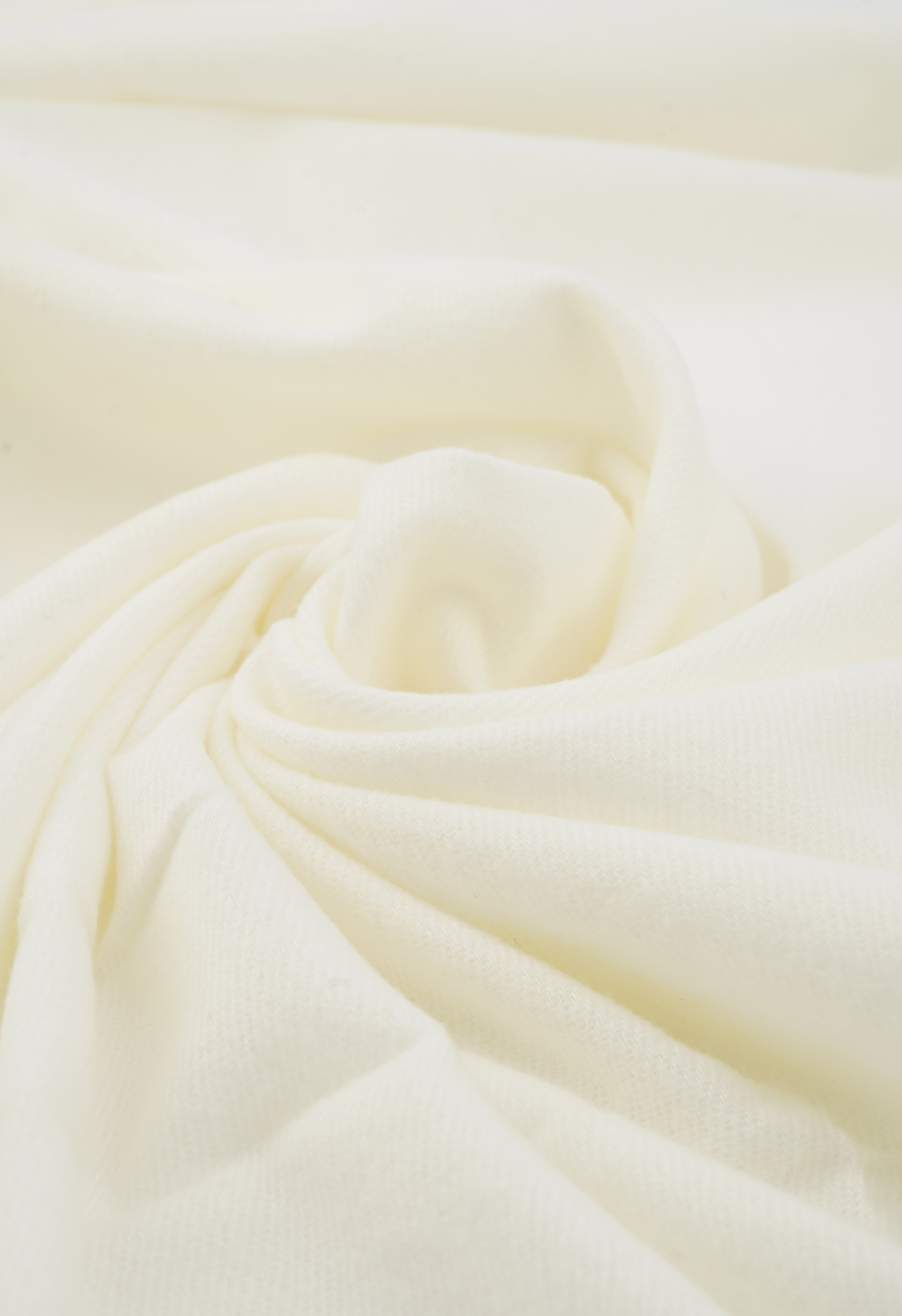 10-J01-28П Палантин