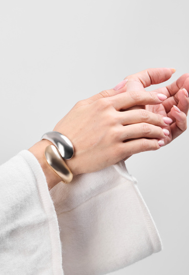 Браслеты  Браслеты