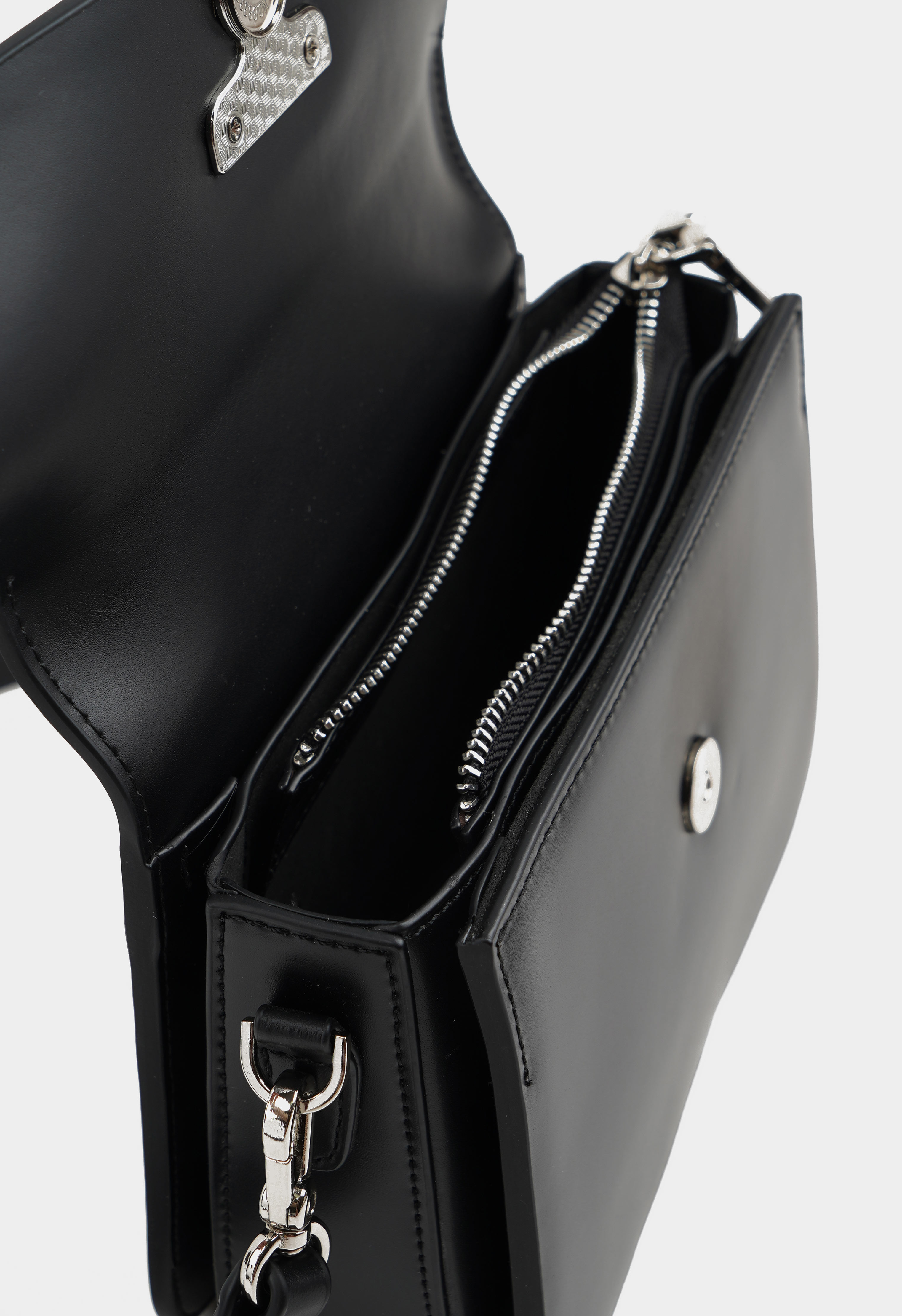 Клатчи Mario Berlucci Клатчи Mario Berlucci