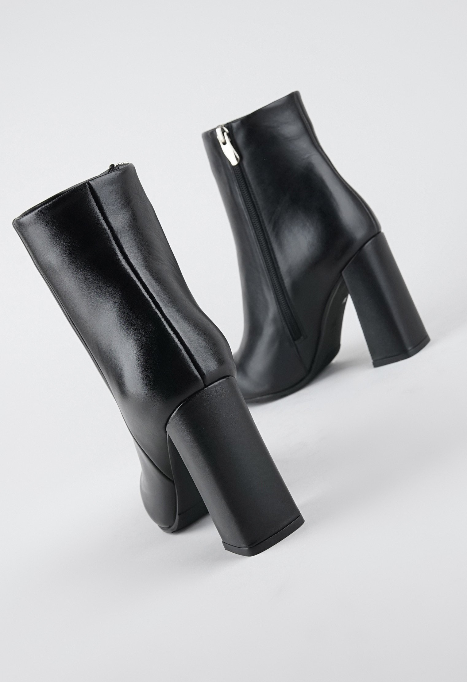 Ботильоны Mario Berlucci Ботильоны Mario Berlucci