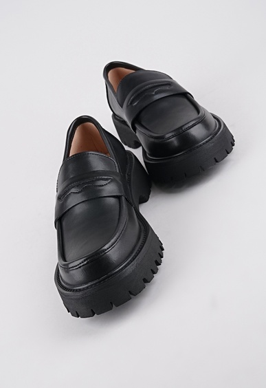 Туфли на низком каблуке Mario Berlucci Туфли на низком каблуке Mario Berlucci