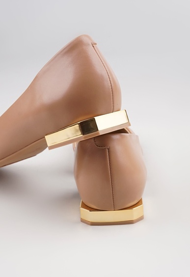 Туфли на низком каблуке Mario Berlucci Туфли на низком каблуке Mario Berlucci