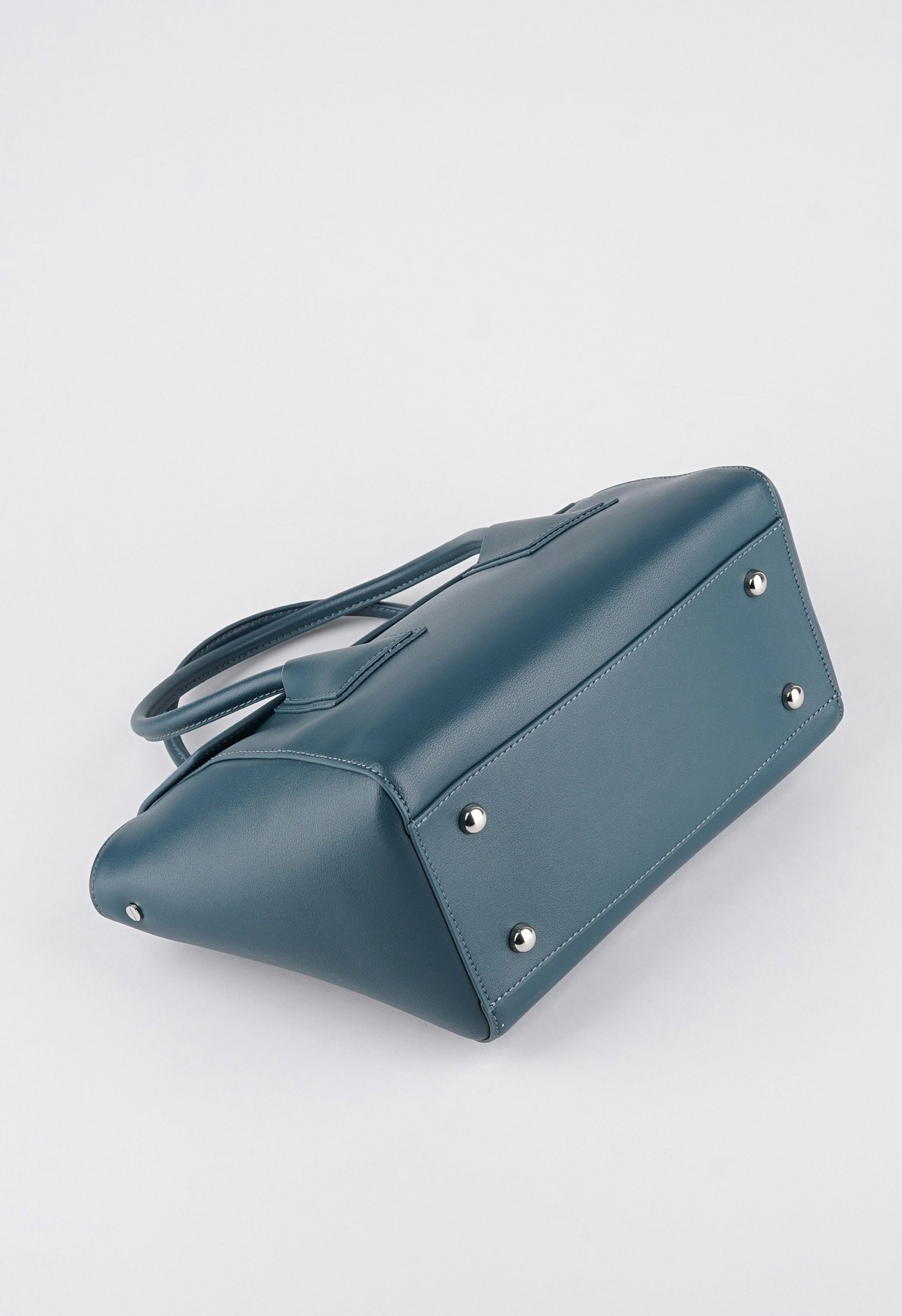 Сумки с ручками Mario Berlucci Сумки с ручками Mario Berlucci