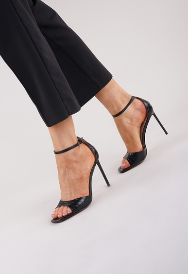 Босоножки на шпильке Mario Berlucci Босоножки на шпильке Mario Berlucci