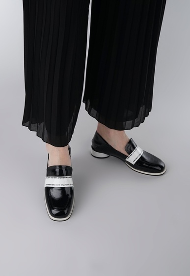 Туфли на низком каблуке Mario Berluchi Туфли на низком каблуке Mario Berluchi