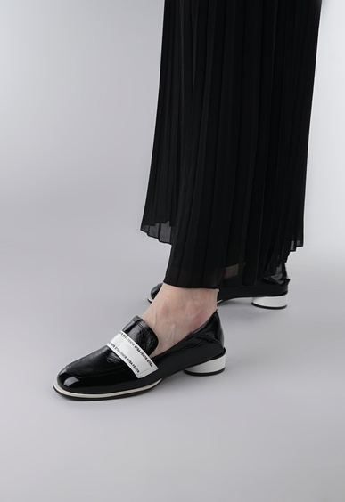 Туфли на низком каблуке Mario Berluchi Туфли на низком каблуке Mario Berluchi