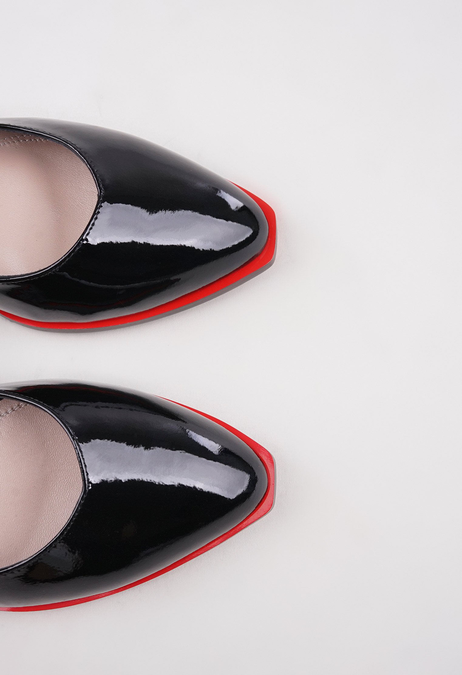 Туфли на низком каблуке Mario Berlucci Туфли на низком каблуке Mario Berlucci